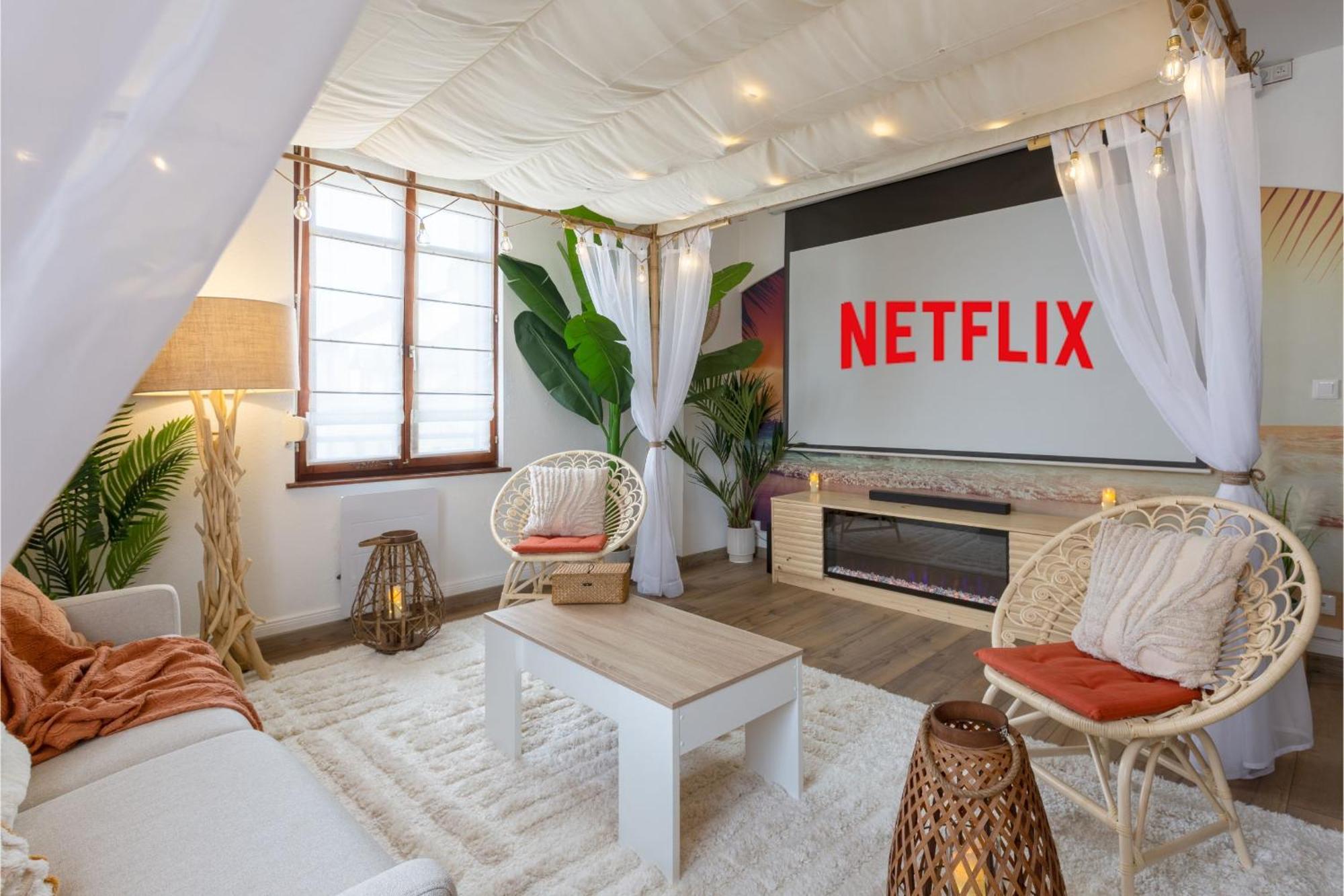 Lit Rond Tres Grand Et Confortable - Garage Possible Ou Parking Gratuit Rue - Gare 2 Min Et Ville 4 Min En Tram - Ciel Etoile - Netflix Videoprojecteur - Luxe Et Evasion Strasbourg Bagian luar foto